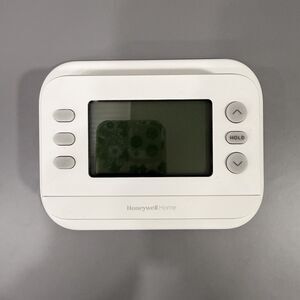 HONEYWELL TH2110U4004 1H/1C Programmable Thermostat FocusPRO P200
